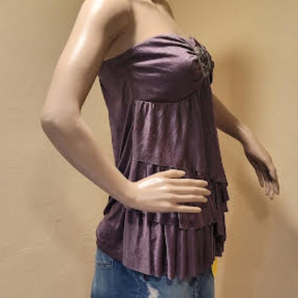 Studio Y (Maurices) Sleeveless silky flowy layered women's top - Size Medium